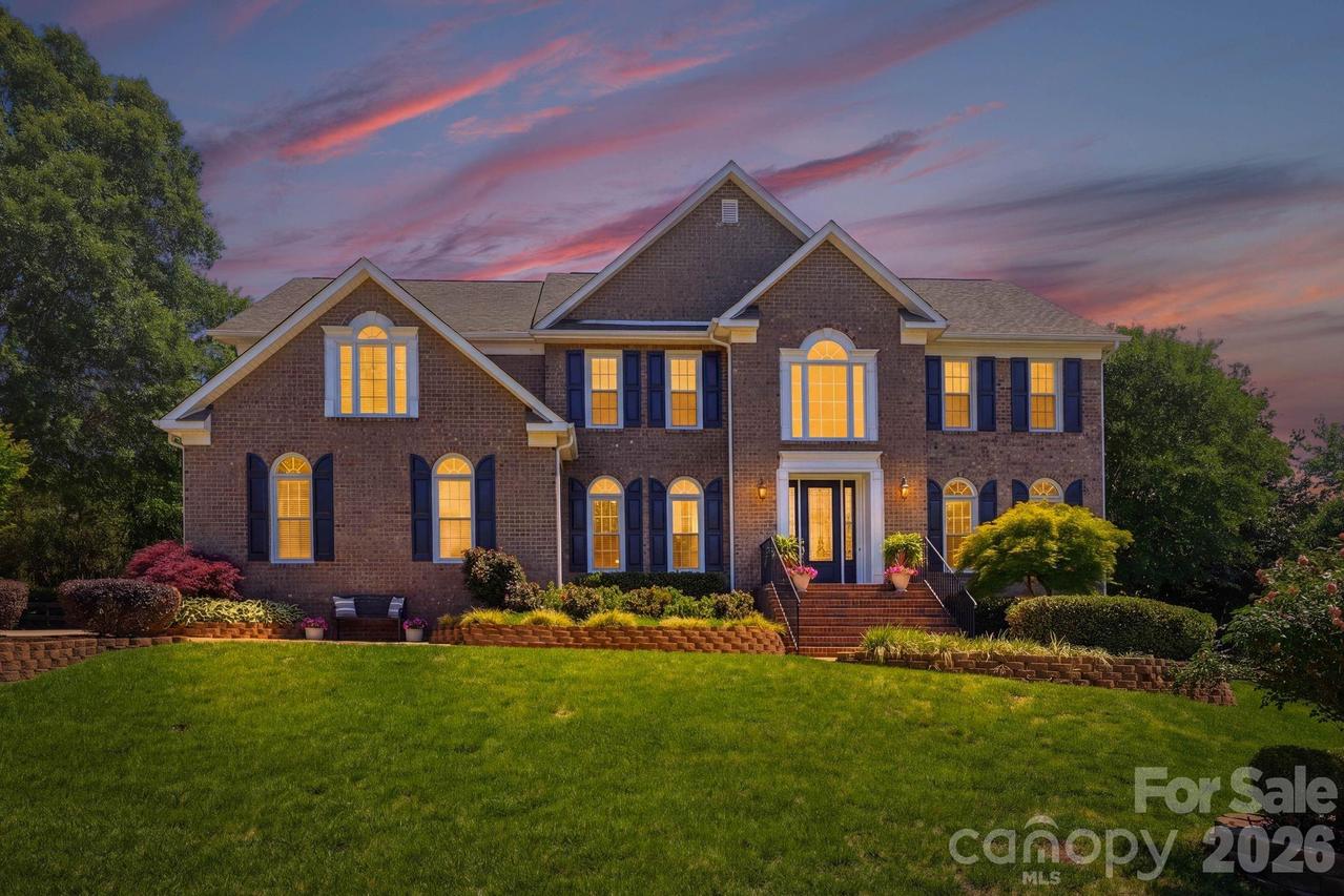 8901 Whipps Cross Ct., Waxhaw, NC 28173