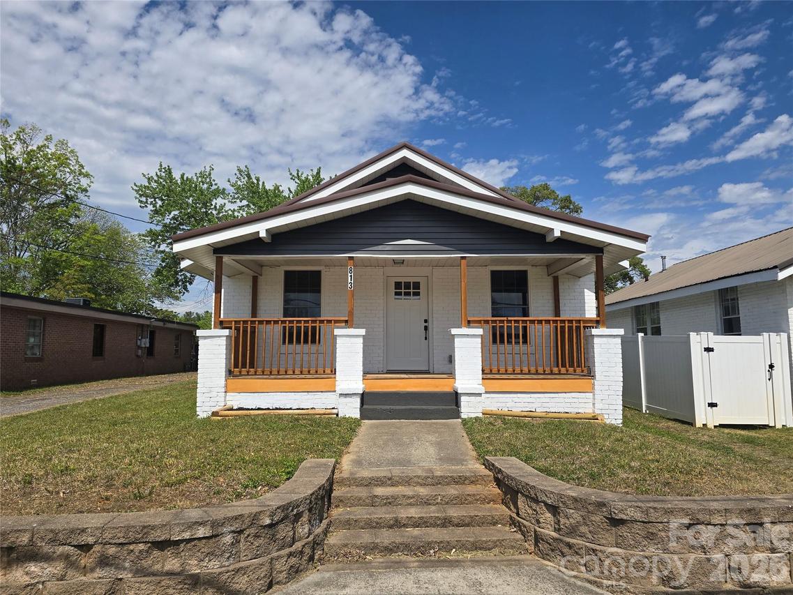 813 Highland Ave., Hickory, NC 28602