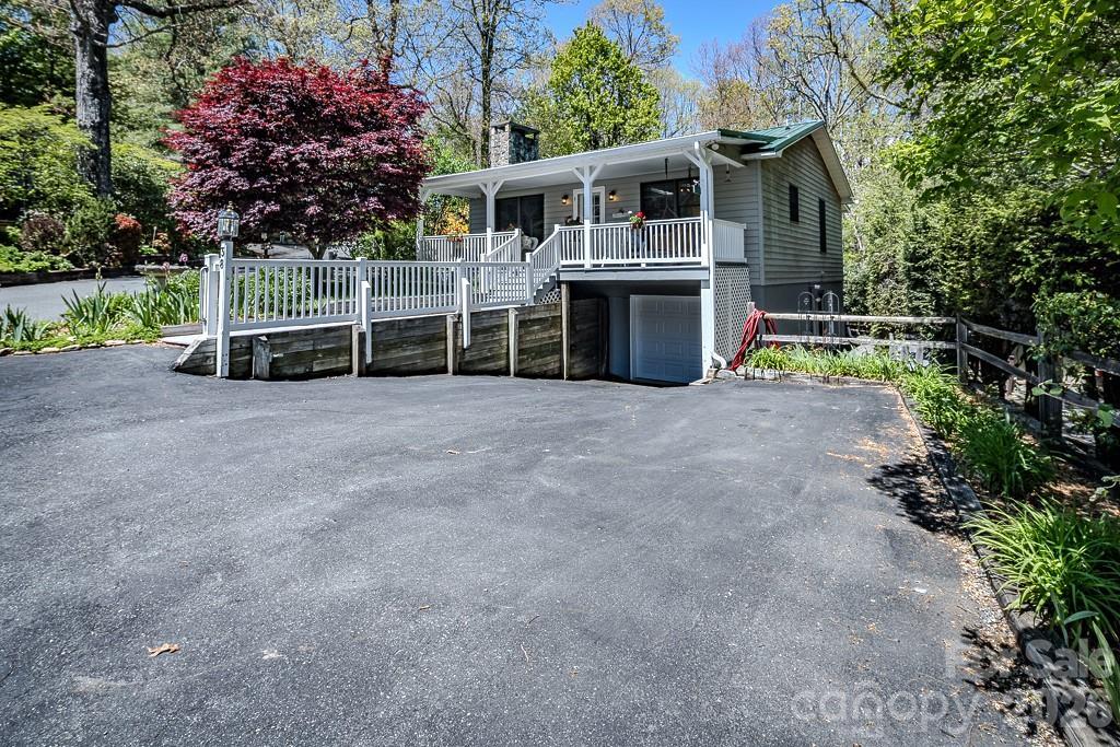 38 Rocky Meadows Rd., Newland, NC 28657