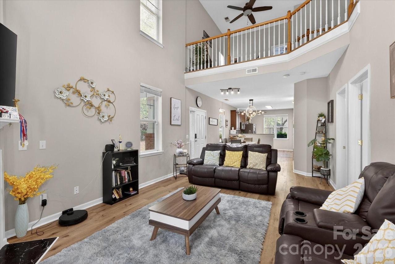 10810 Princeton Village Dr., Charlotte, NC 28277
