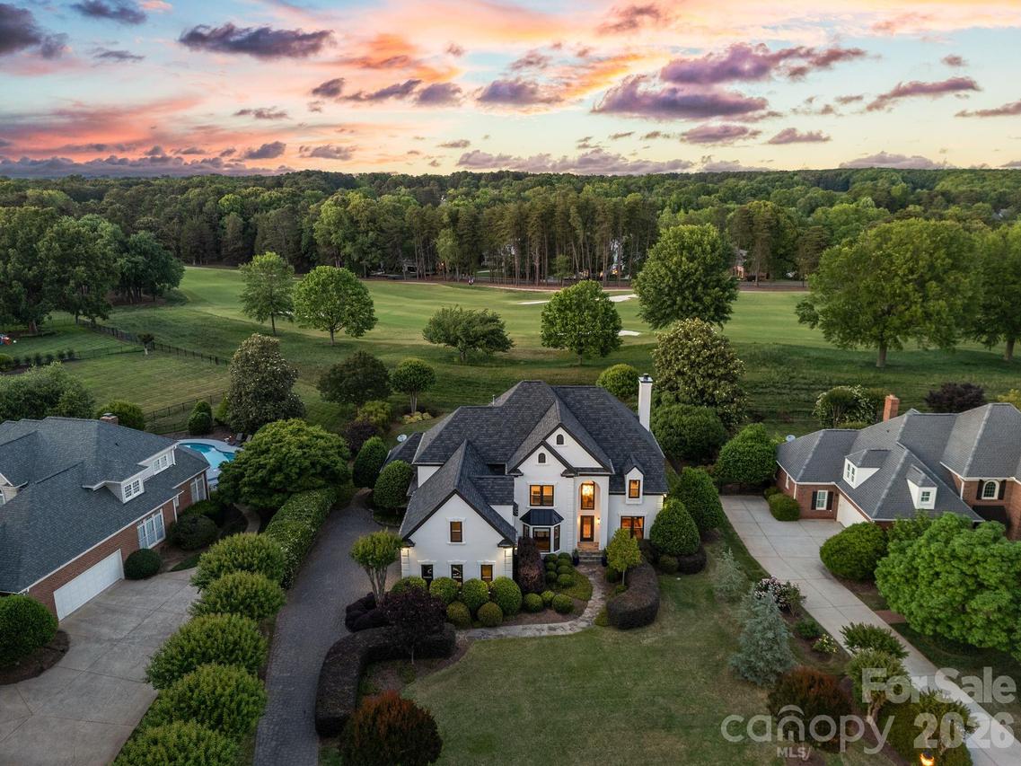 18003 Lochcarron Ln., Cornelius, NC 28031