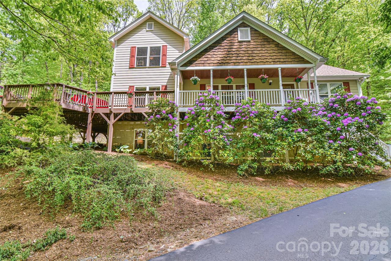 55 Sugar Hill Dr., Weaverville, NC 28787