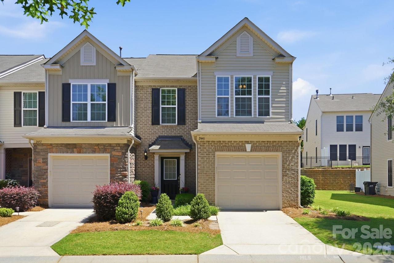 2441 Diplomat Ln., Charlotte, NC 28210