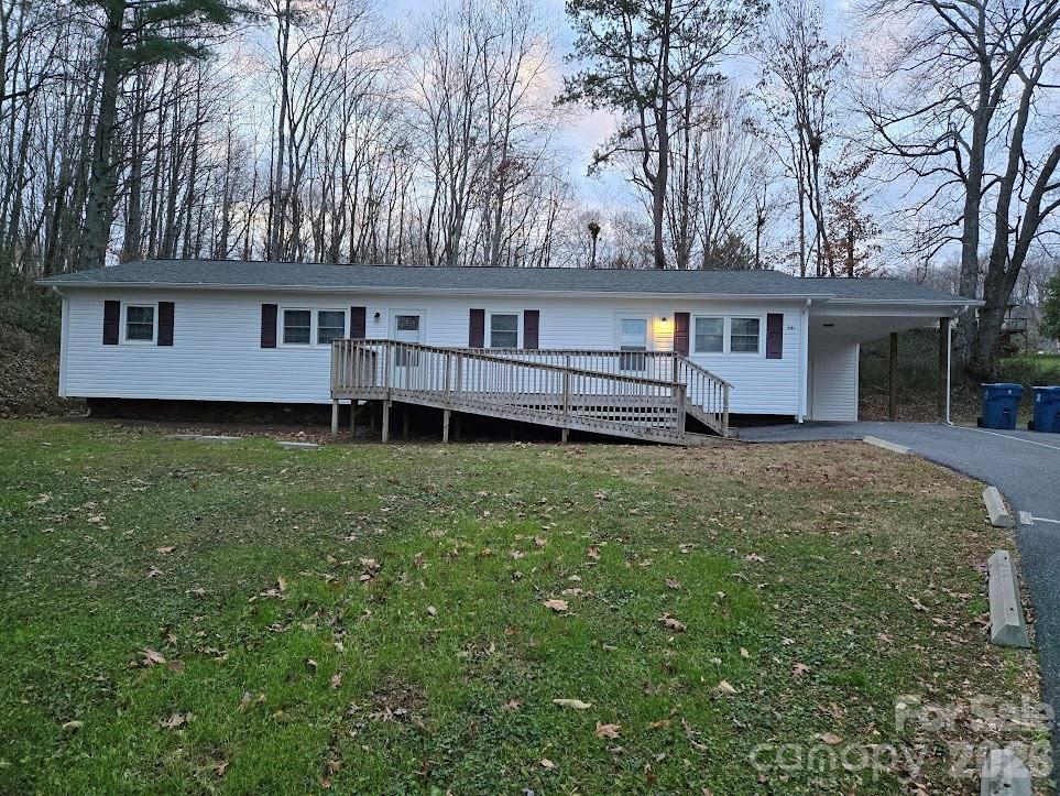 2191 Maple Valley Pl., Lenoir, NC 28645