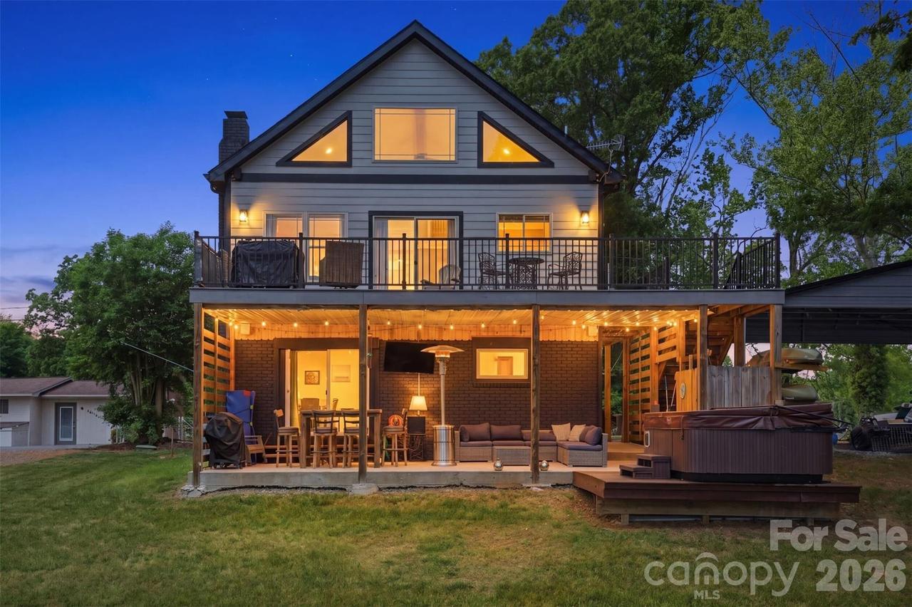 4473 Ridge St., Claremont, NC 28610