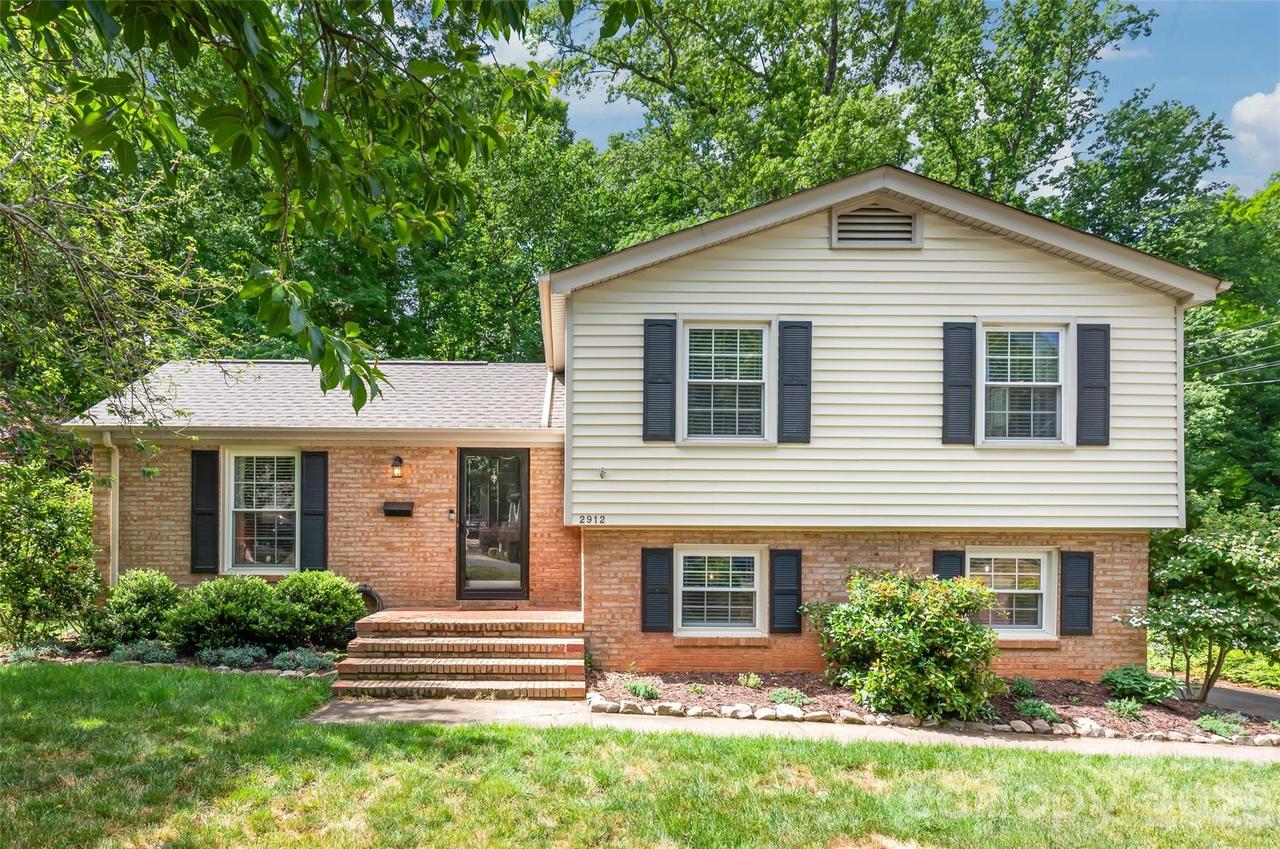 2912 Spring Valley Rd., Charlotte, NC 28210