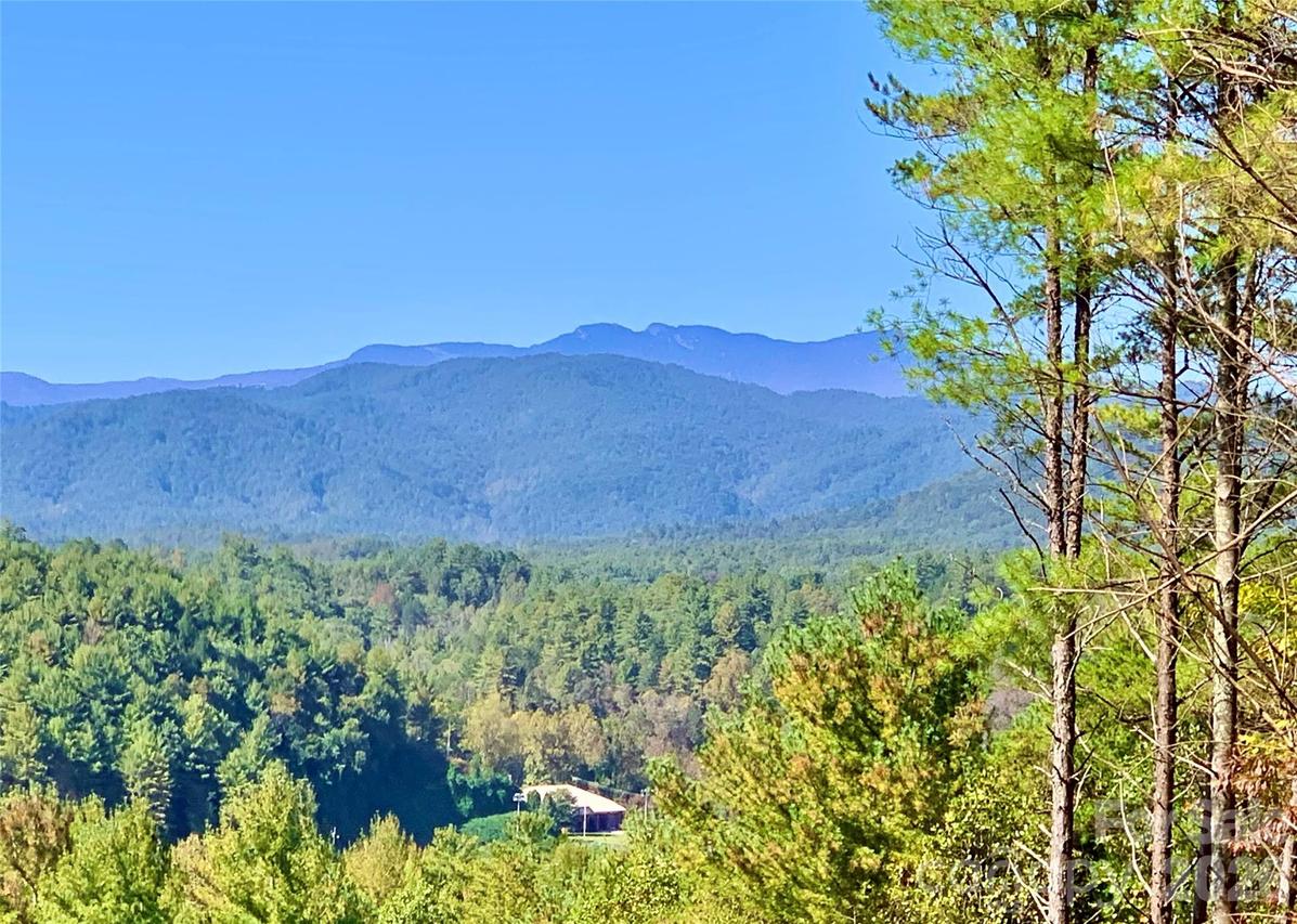 Lot 104 Johns Ridge Pkwy. #104, Lenoir, NC 28645