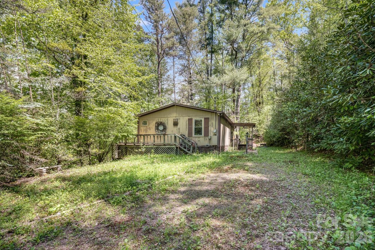 101 Serenity Ln., Clyde, NC 28721