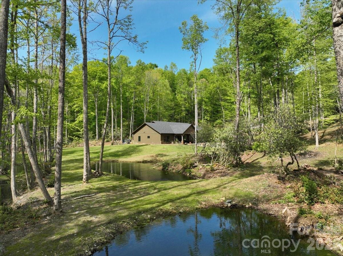 183 Mayfly Ct., Spruce Pine, NC 28777