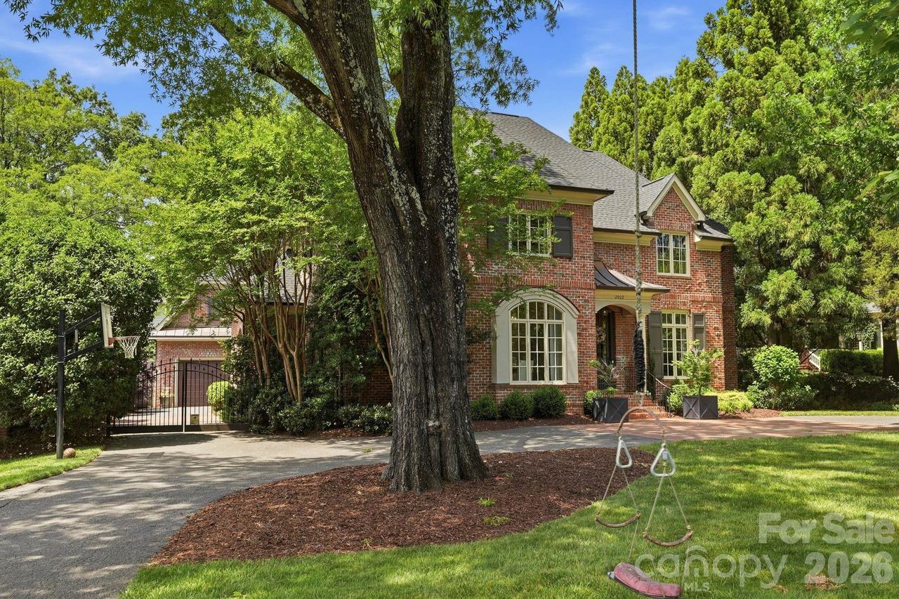 2012 Harris Rd., Charlotte, NC 28211