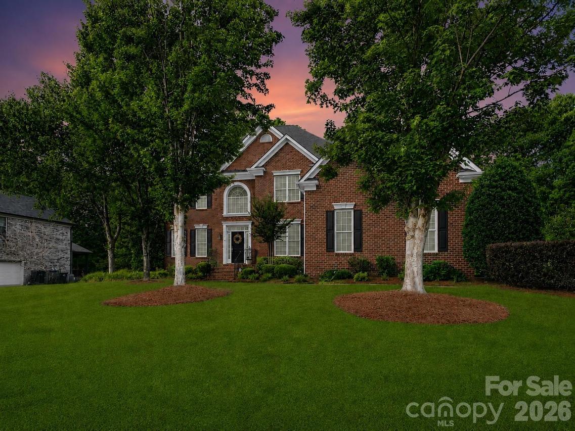 1311 Dobson Dr., Waxhaw, NC 28173