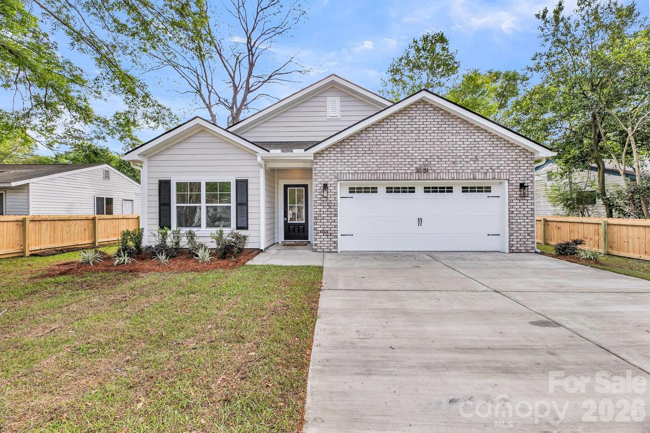 344 Kelly Ave., Mooresville, NC 28115