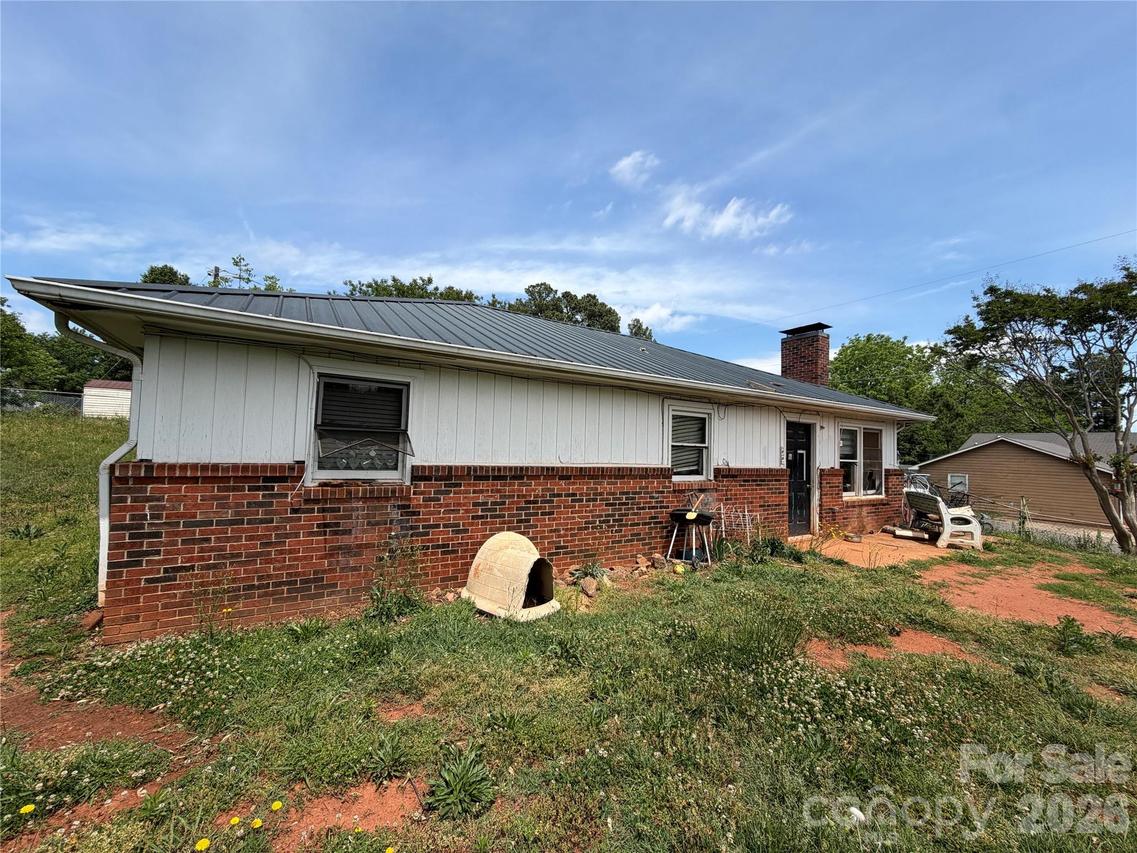 111 Akers Landing, Ellenboro, NC 28040