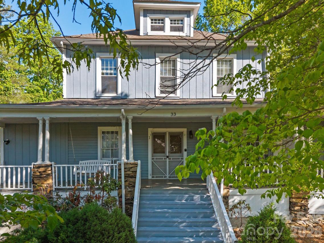33 Vance Ave., Black Mountain, NC 28711
