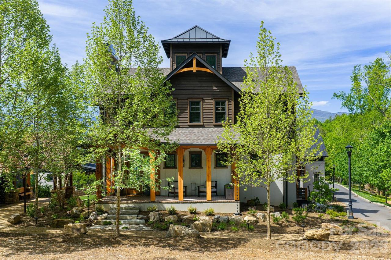 25 Rantis Ln., Black Mountain, NC 28711