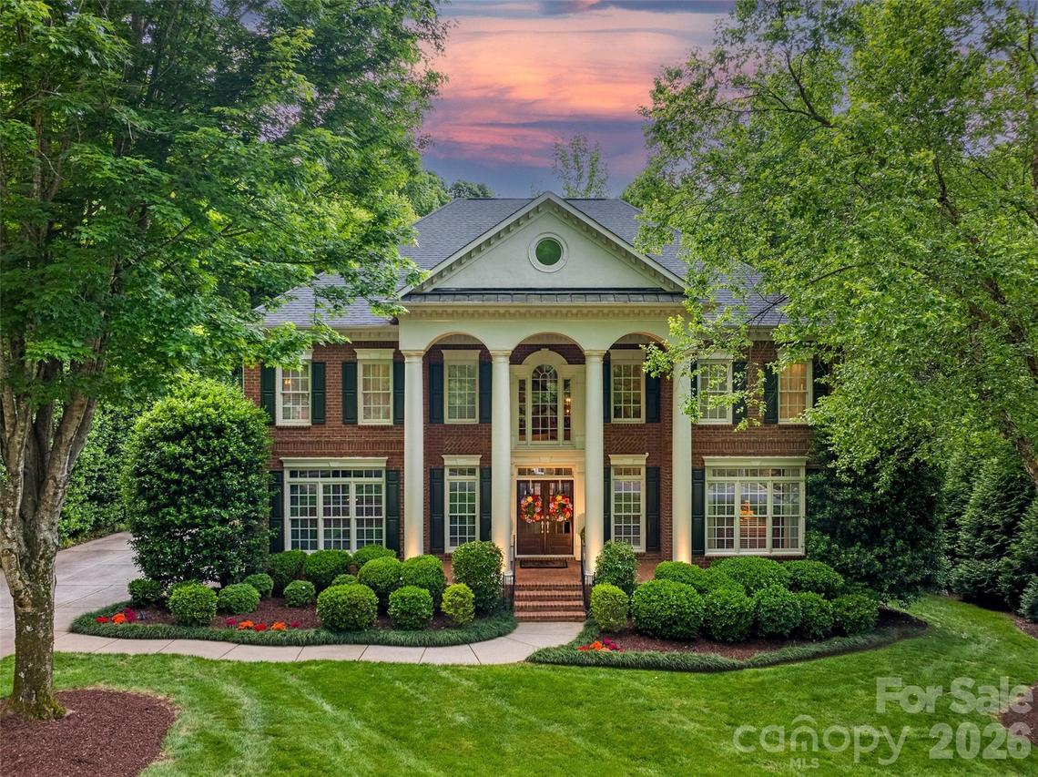 602 Hampshire Hill Rd., Matthews, NC 28105