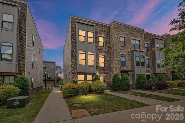 Homes Just Sold That Attend Alexander Graham Middle: June 2nd to June 8th