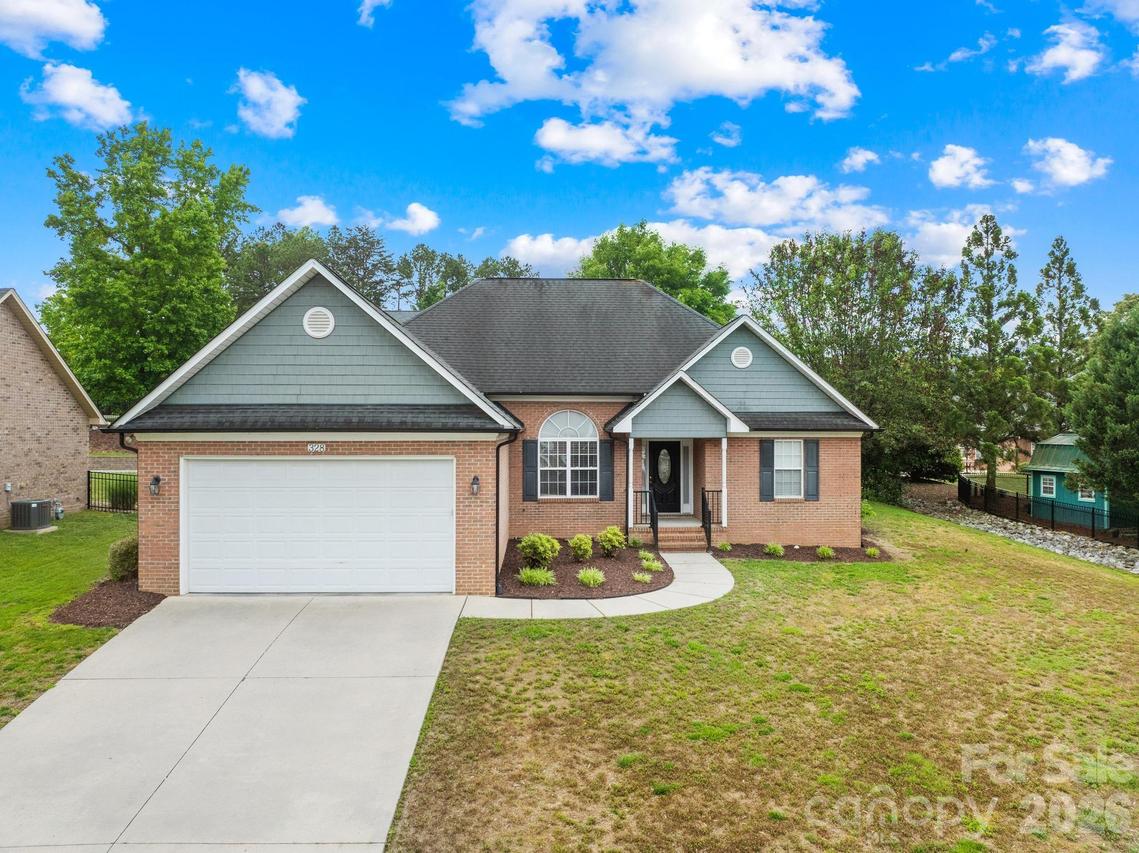 328 River Birch Cir., Mooresville, NC 28115