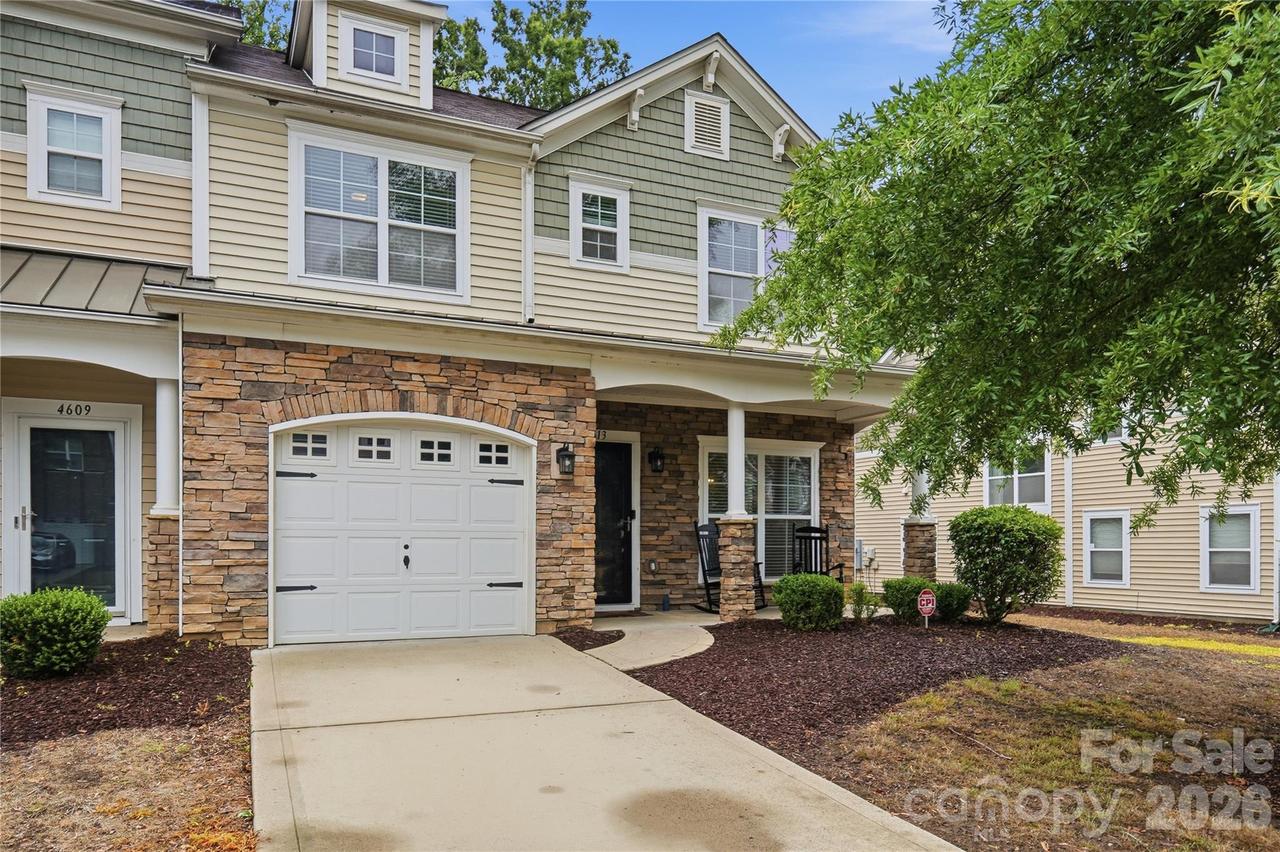 4613 Craigmoss Ln., Charlotte, NC 28278