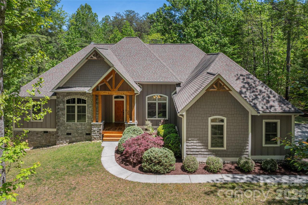 305 & 349 Freedom Trail Ct., Zirconia, NC 28790