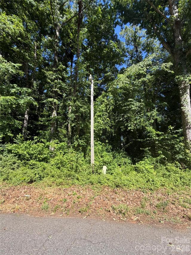 426 Florence Cir., Statesville, NC 28625
