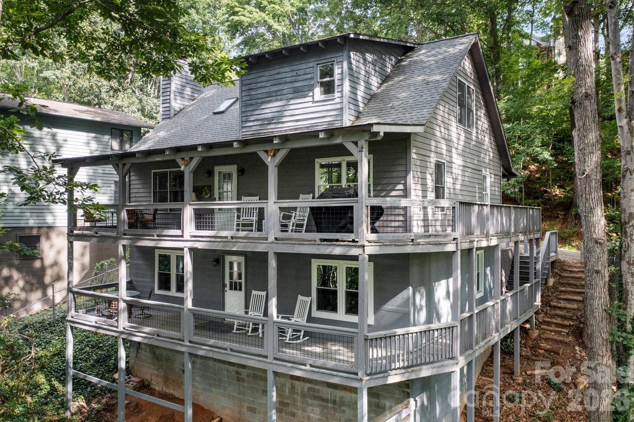 139 Kammerer Dr., Waynesville, NC 28785
