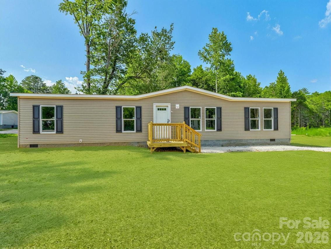330 Middle Brook Dr., Rockwell, NC 28138