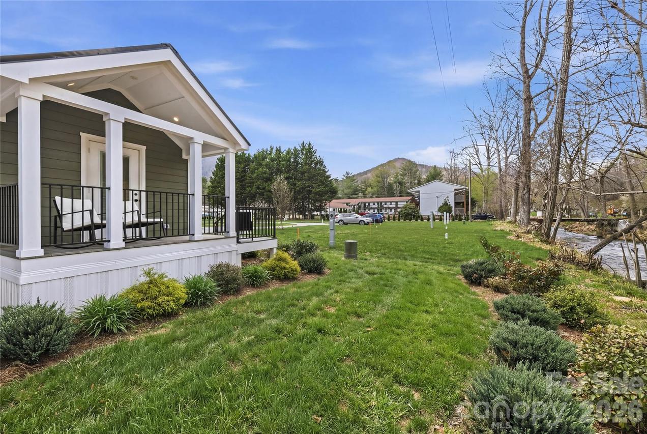 91 Getaway Ln. #12, Maggie Valley, NC 28751