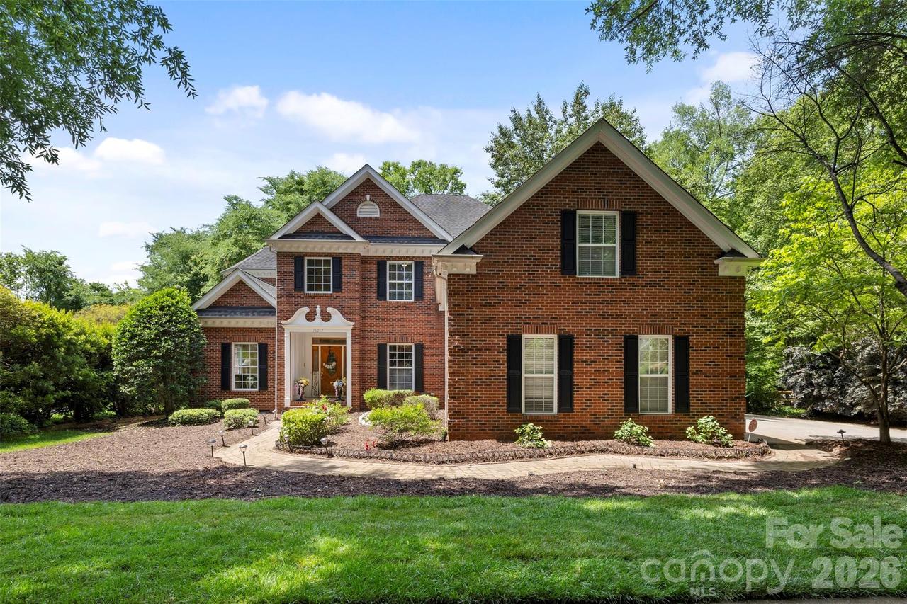 16017 Chiltern Ln., Huntersville, NC 28078