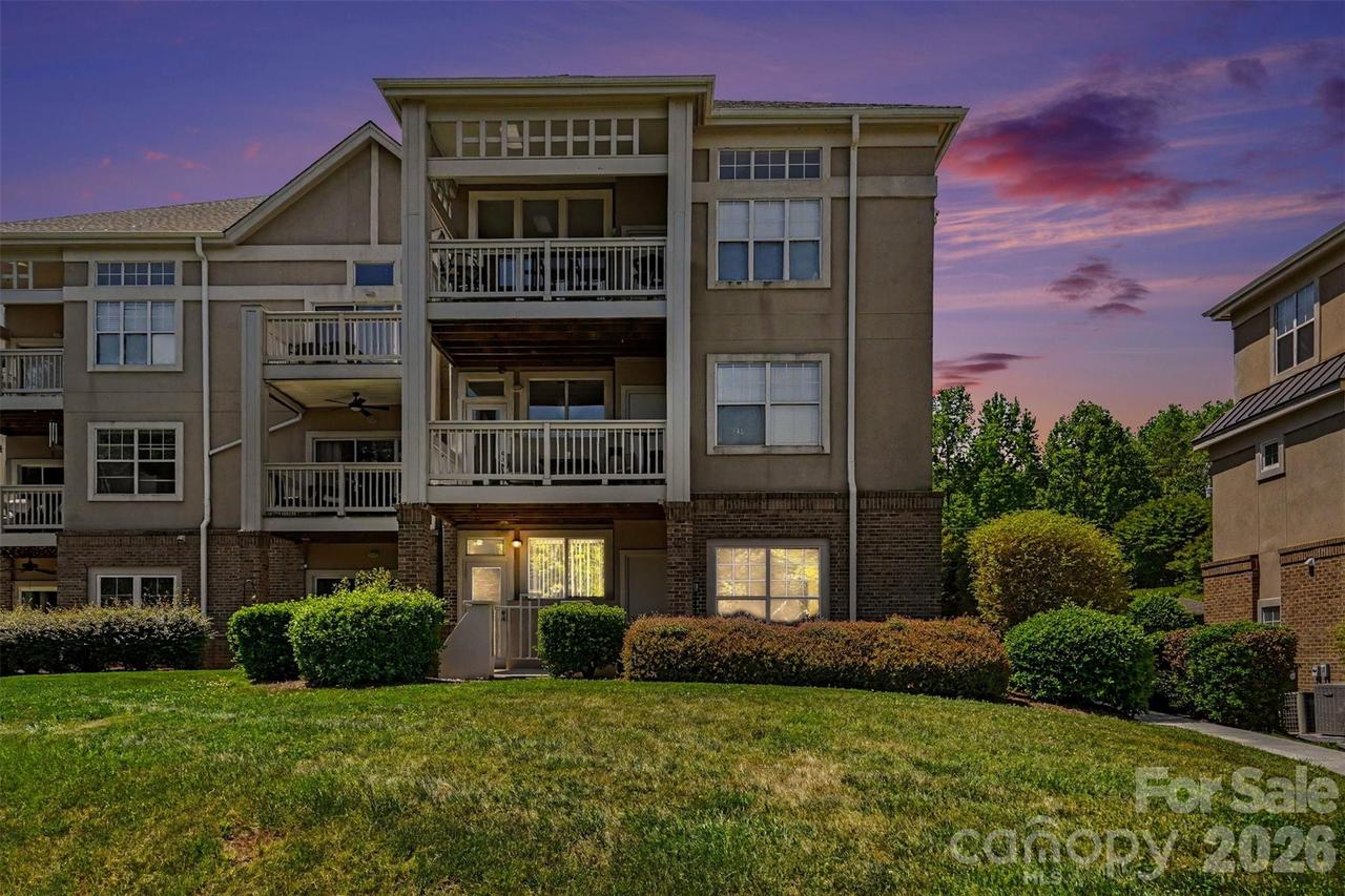 104 Pier 33 Dr. #301, Mooresville, NC 28117