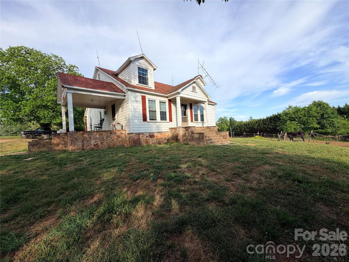 4354 Lower Cedar Valley Rd., Hudson, NC 28638