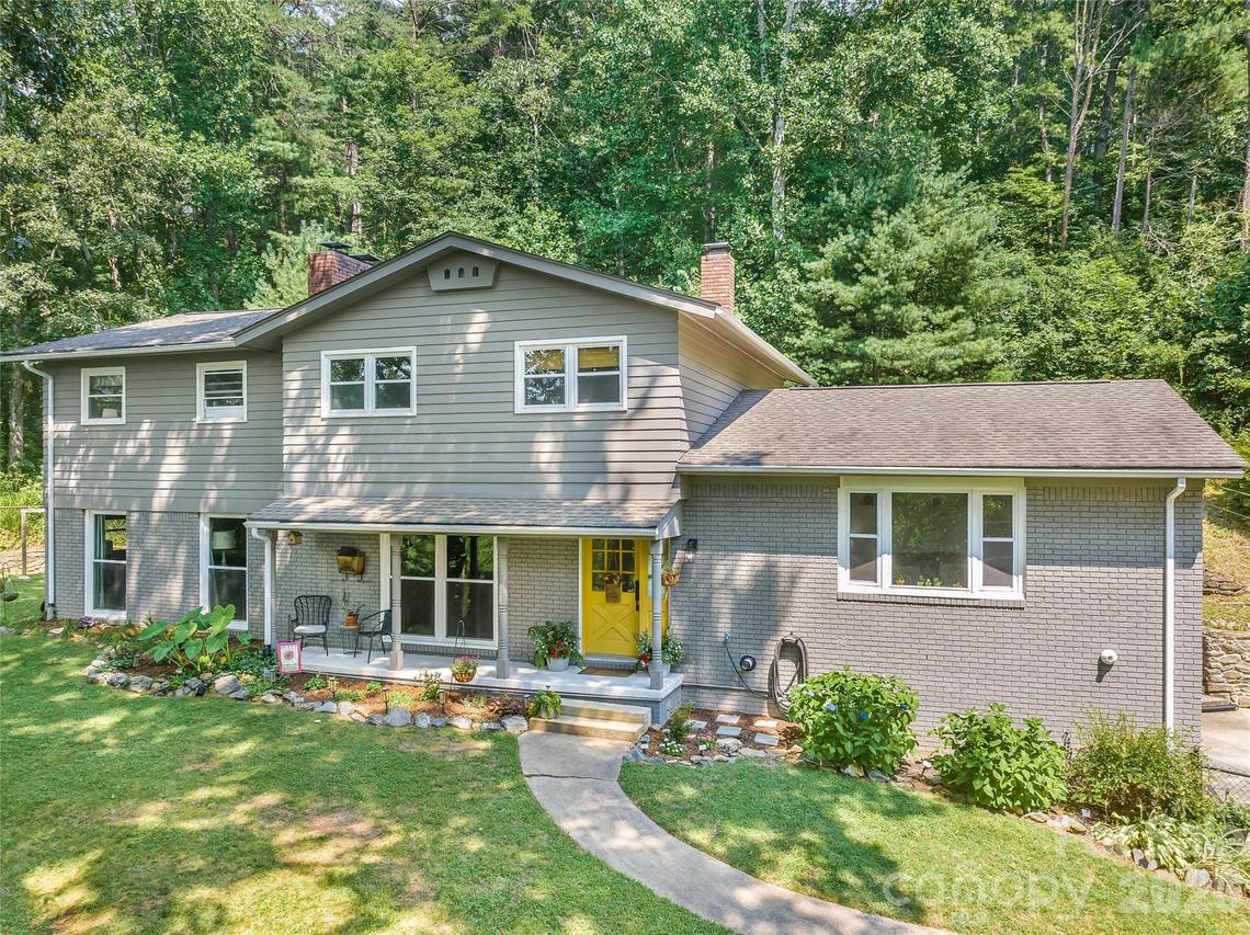 13 Rolling View Dr., Asheville, NC 28805
