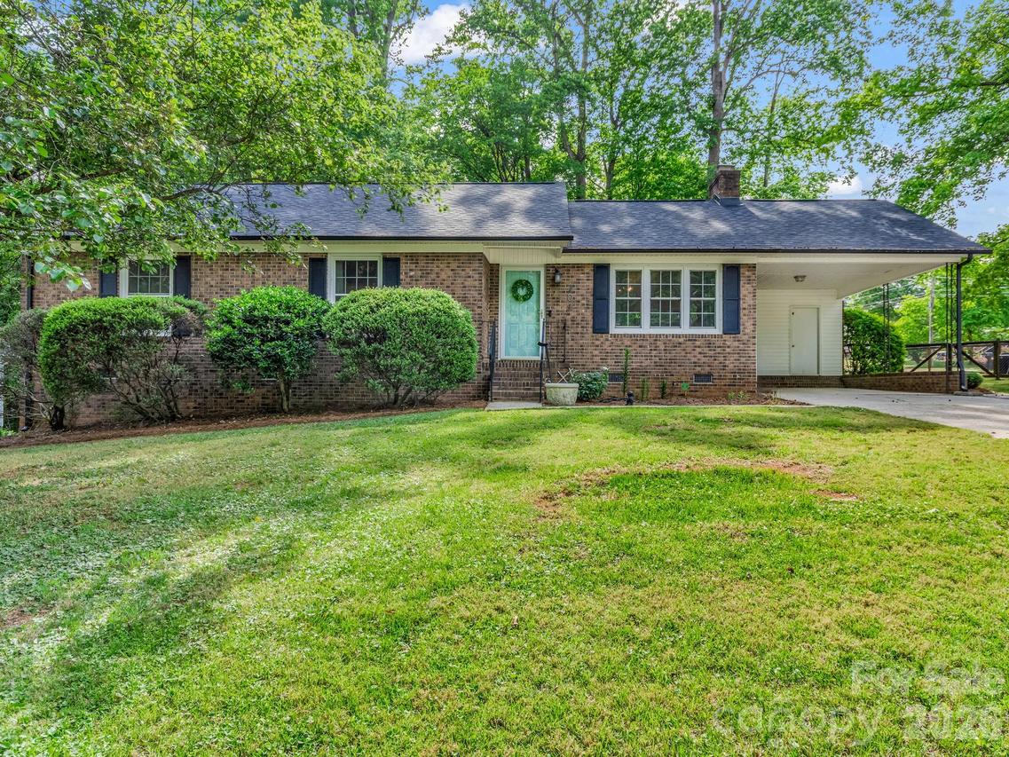 701 Hickory Hill Ct., Gastonia, NC 28054