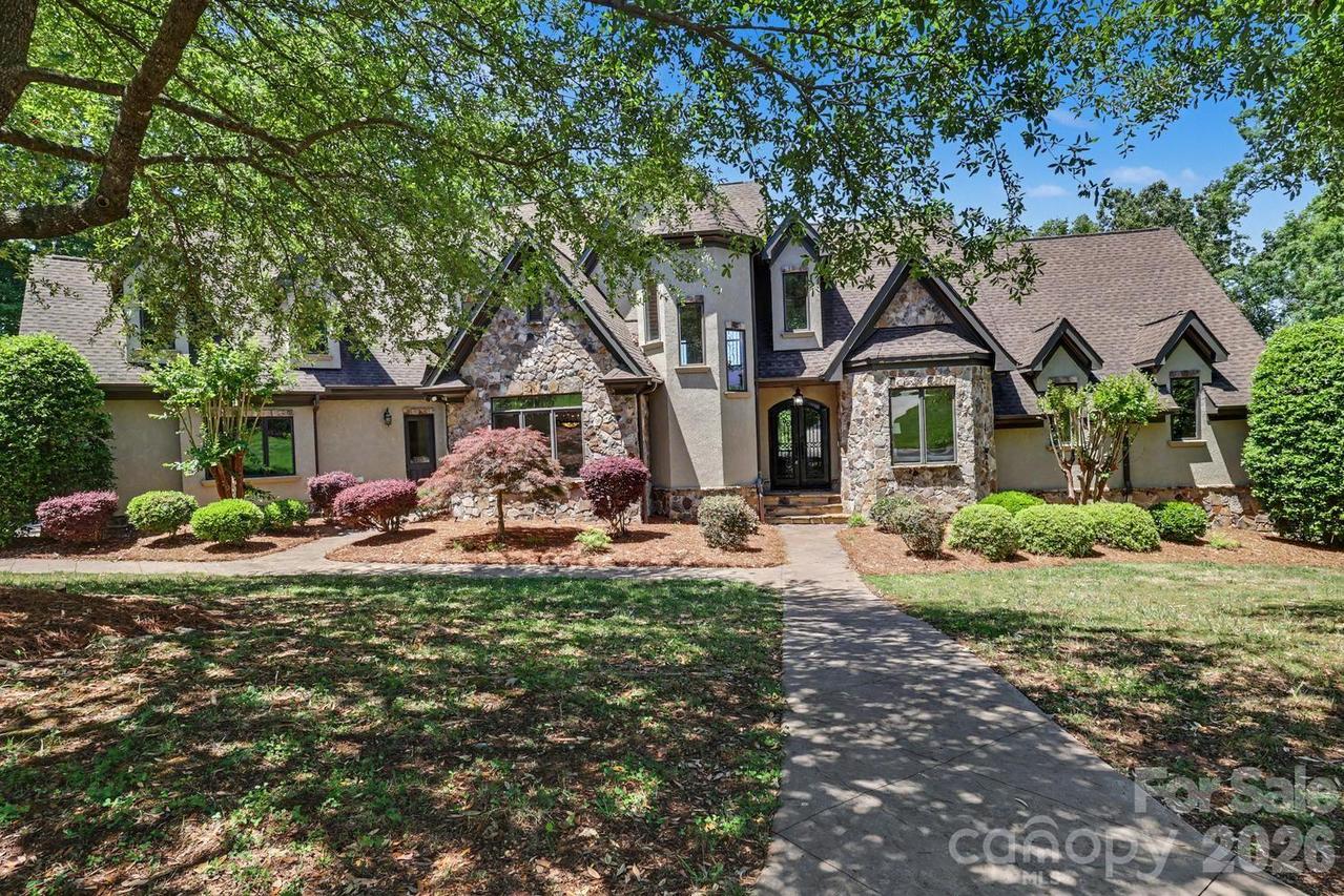 8041 Water View Dr., Belmont, NC 28012