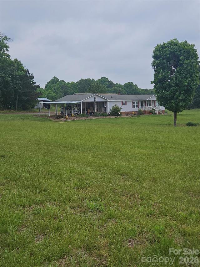32049 Kendalls Church Rd., New London, NC 28127