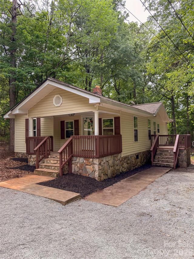 3910 Oakwood Cir., Iron Station, NC 28080