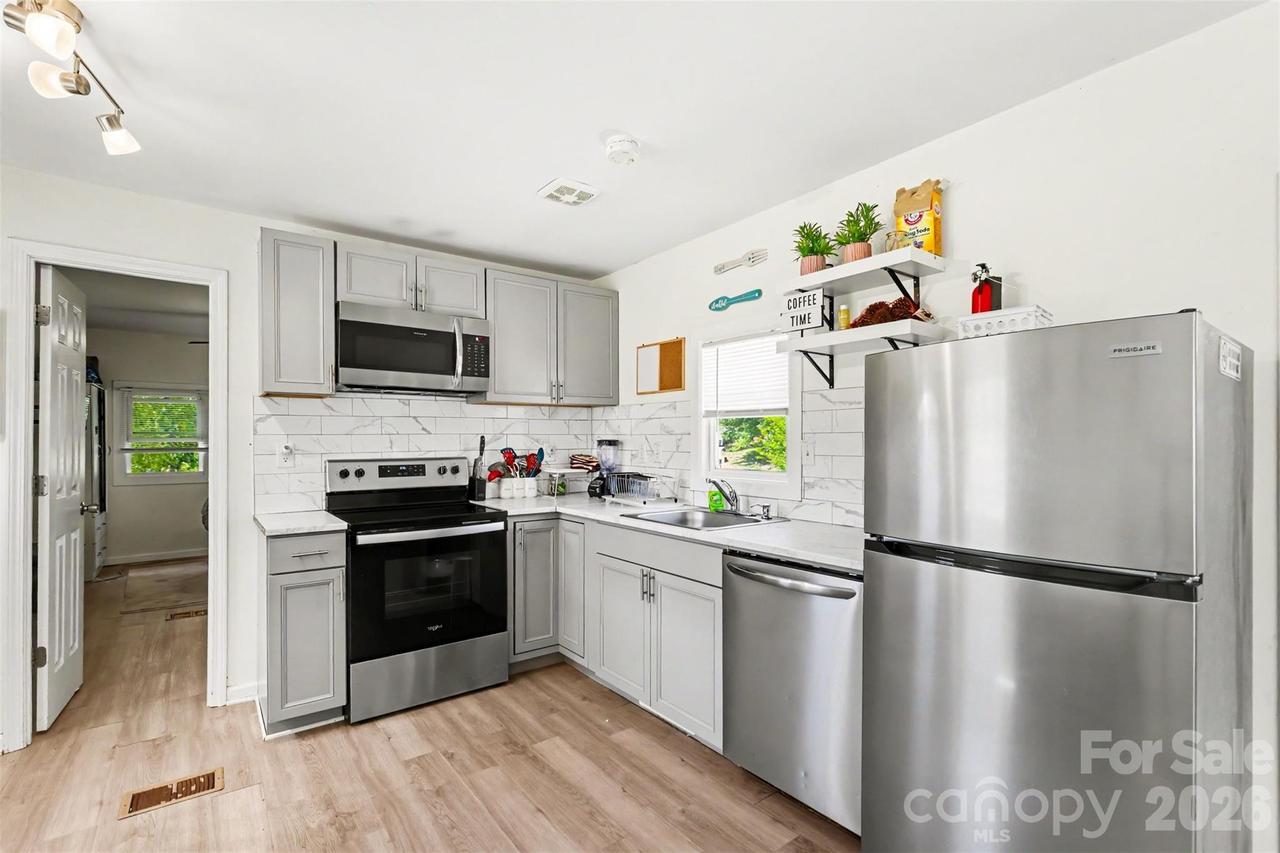 9937 Harwood Ln., Charlotte, NC 28214