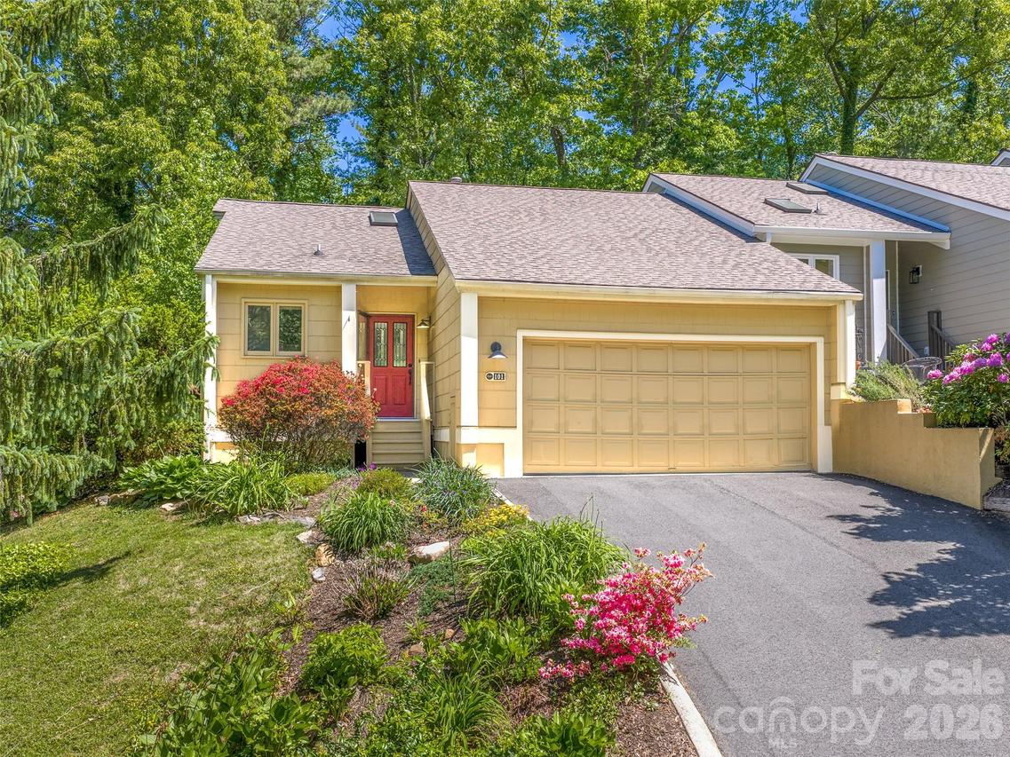 101 Beaver Ridge Rd., Asheville, NC 28804