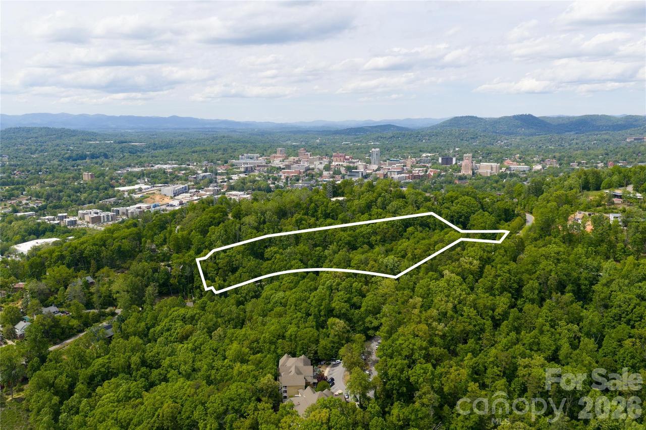101 Reservoir Rd., Asheville, NC 28803