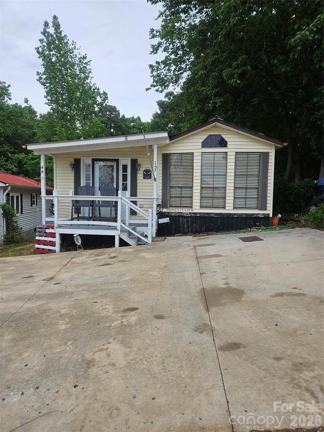 157 Dogwood Cir., New London, NC 28127