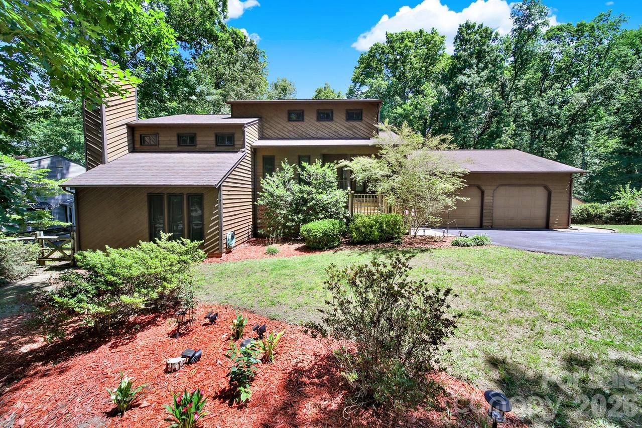 11510 Gelding Dr., Charlotte, NC 28215