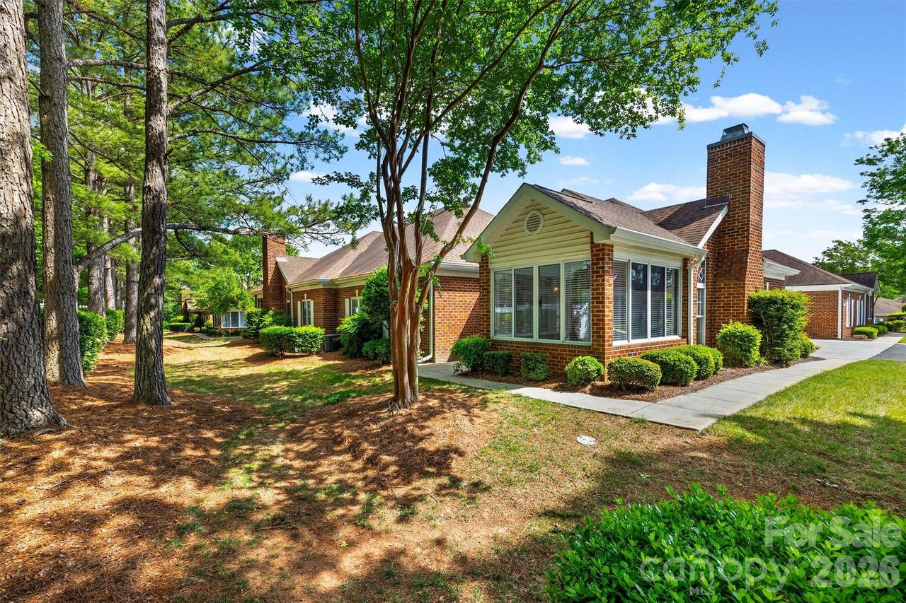 8228 Windsor Ridge Dr., Charlotte, NC 28277