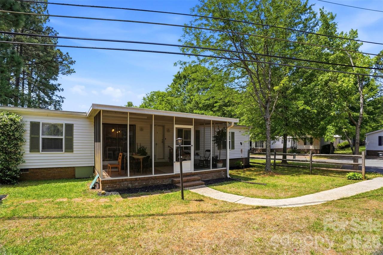 4838 Gearus Dr., Charlotte, NC 28269