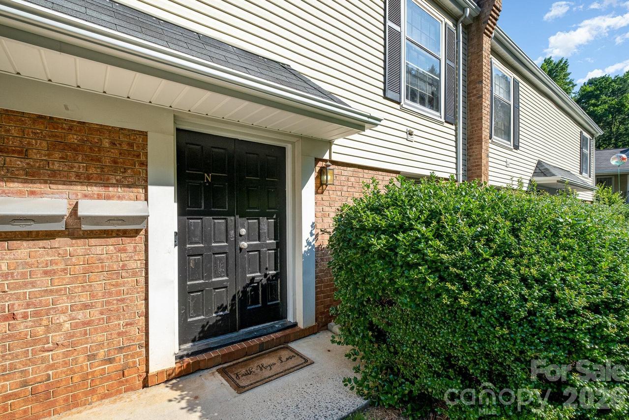 4609 Coronado Dr. #N, Charlotte, NC 28212