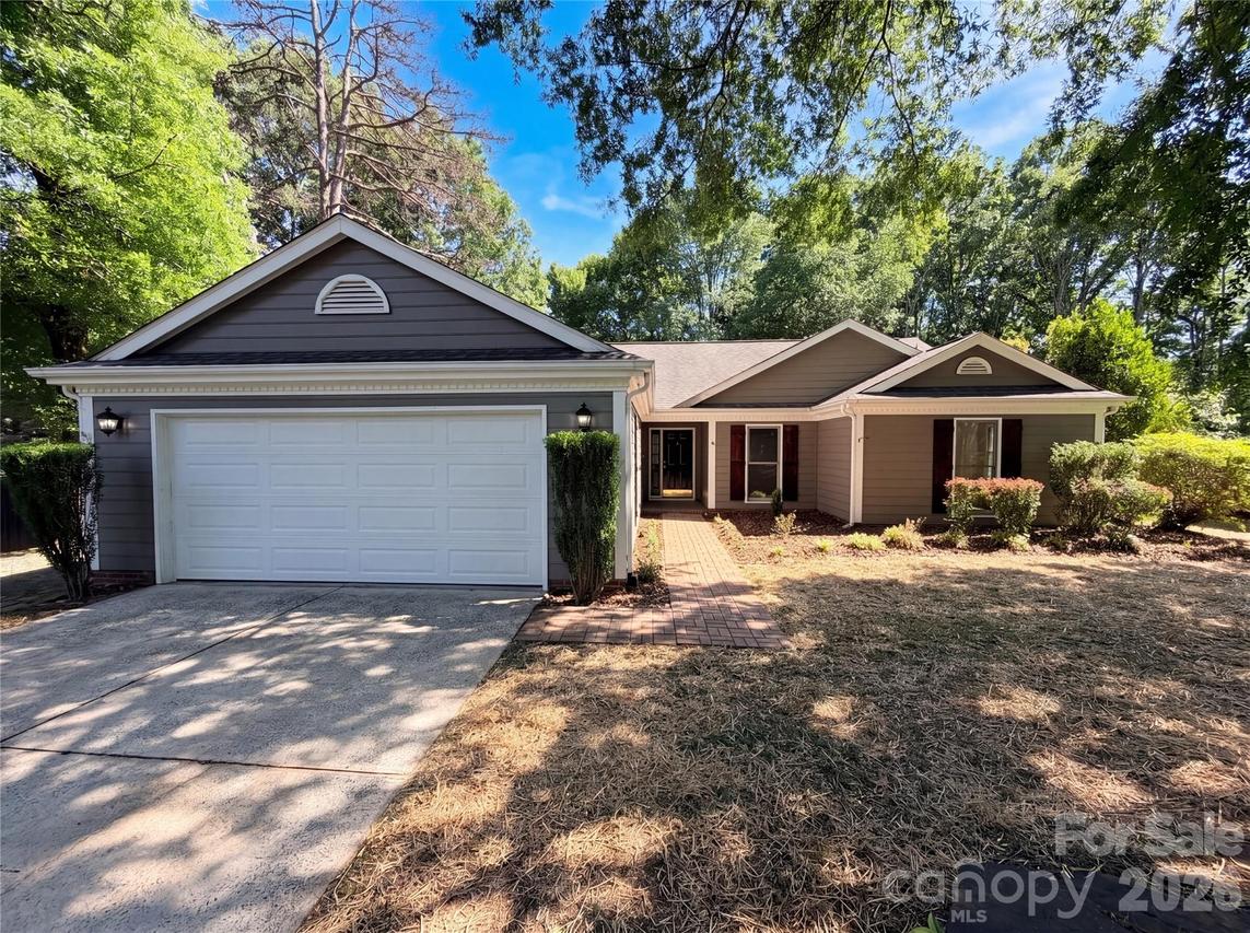 13622 Tynecastle Ln., Matthews, NC 28105