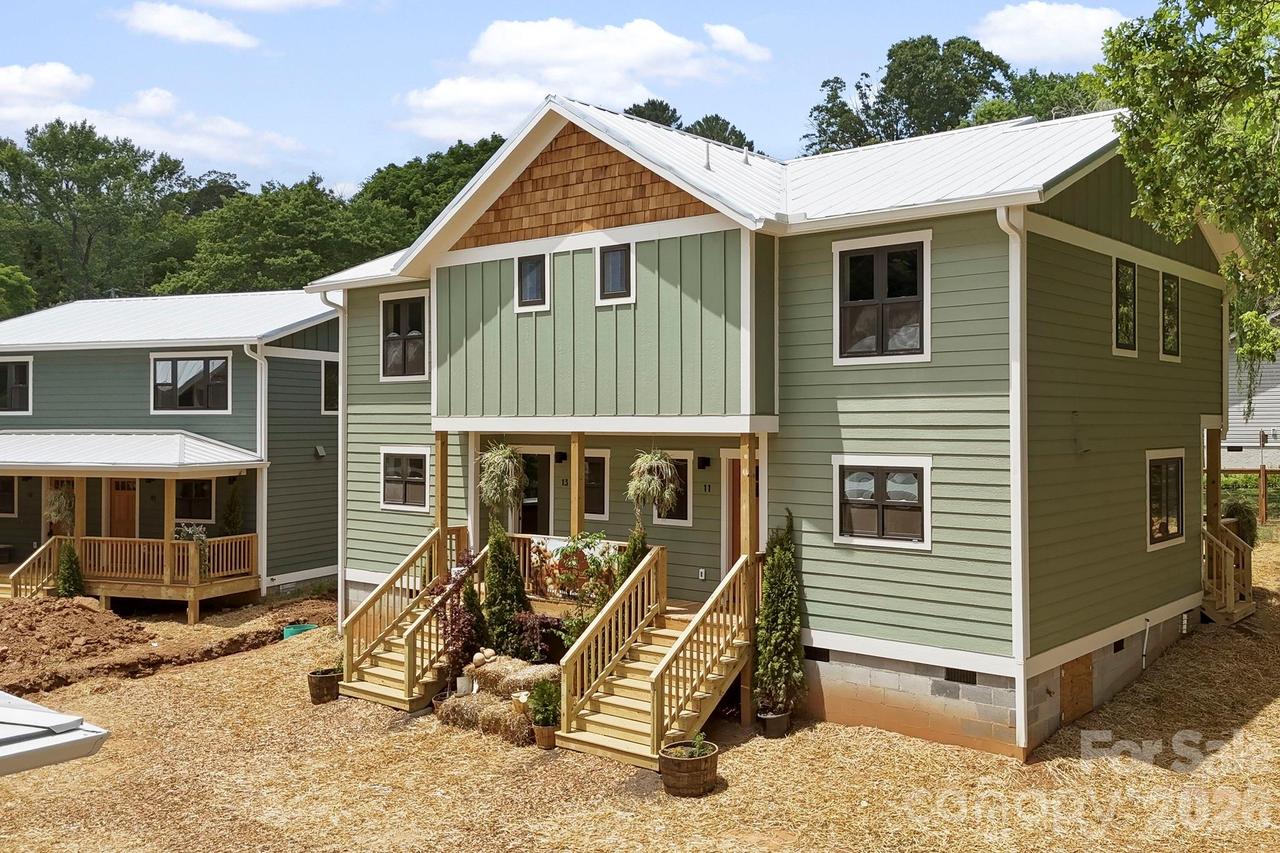 11 Fireside Dr., Asheville, NC 28806
