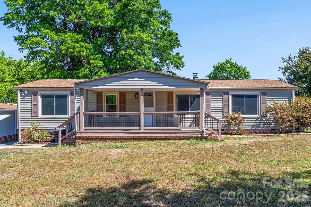 5760 Turner Dr., Kannapolis, NC 28081