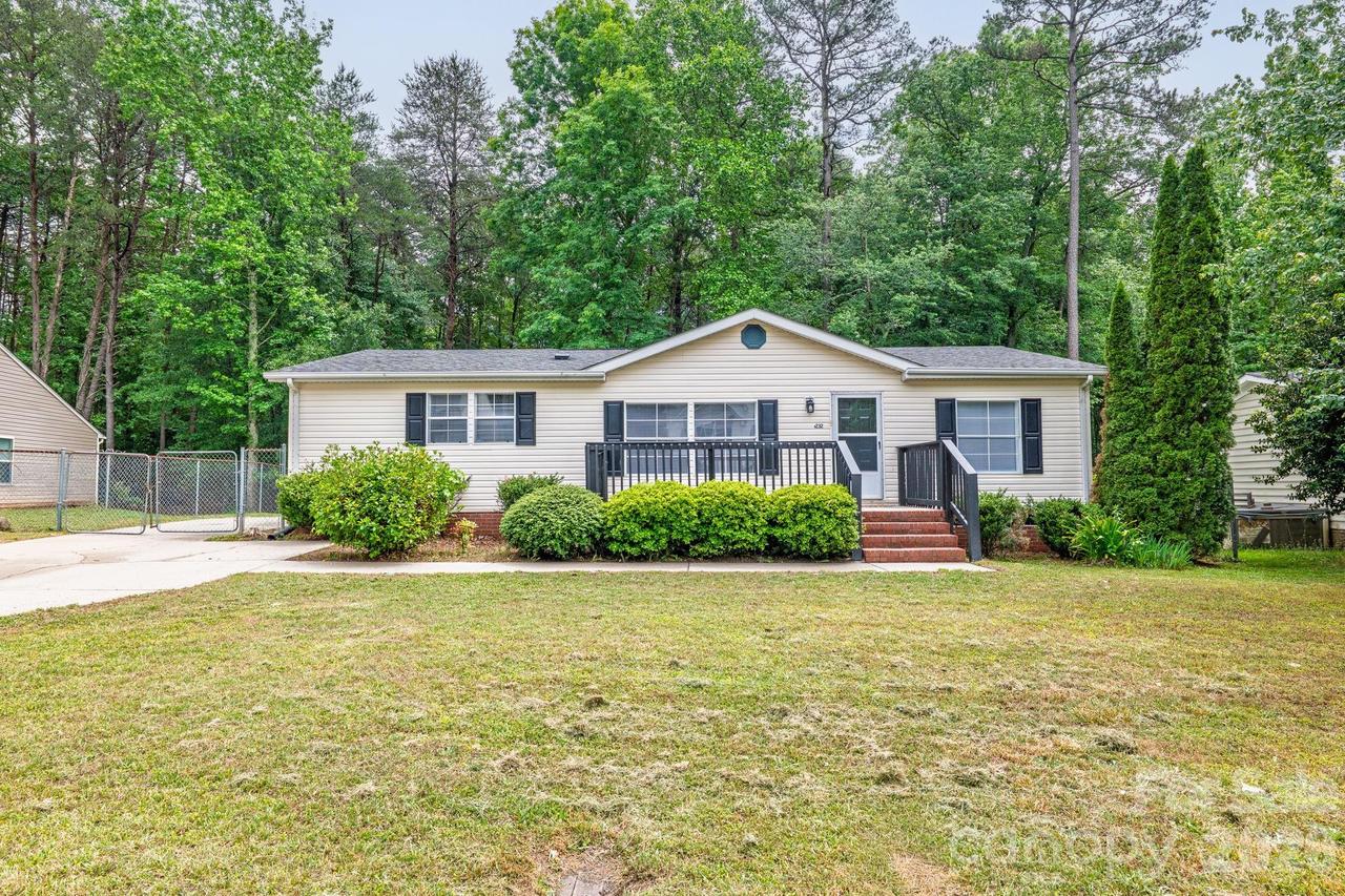 1232 Salvadore Ct., Gastonia, NC 28052