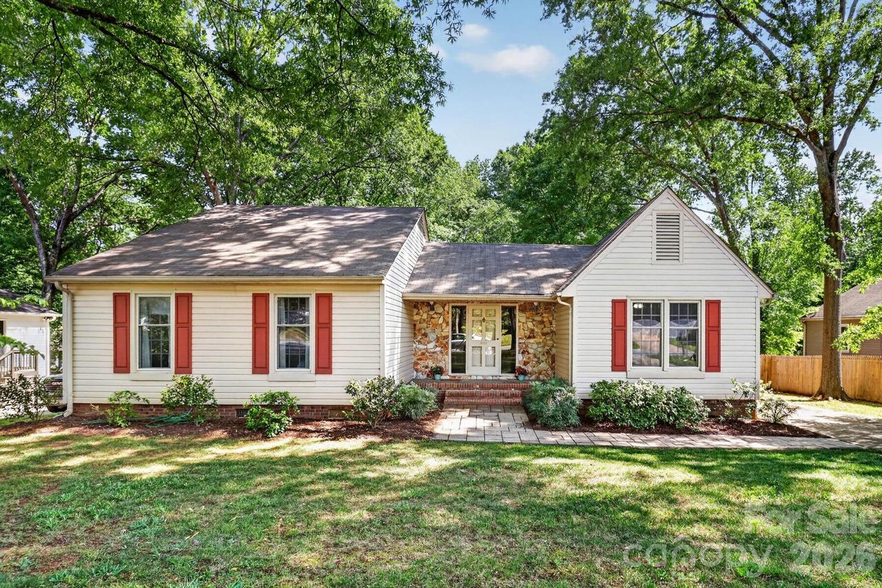 6111 Patrick Pl., Charlotte, NC 28210