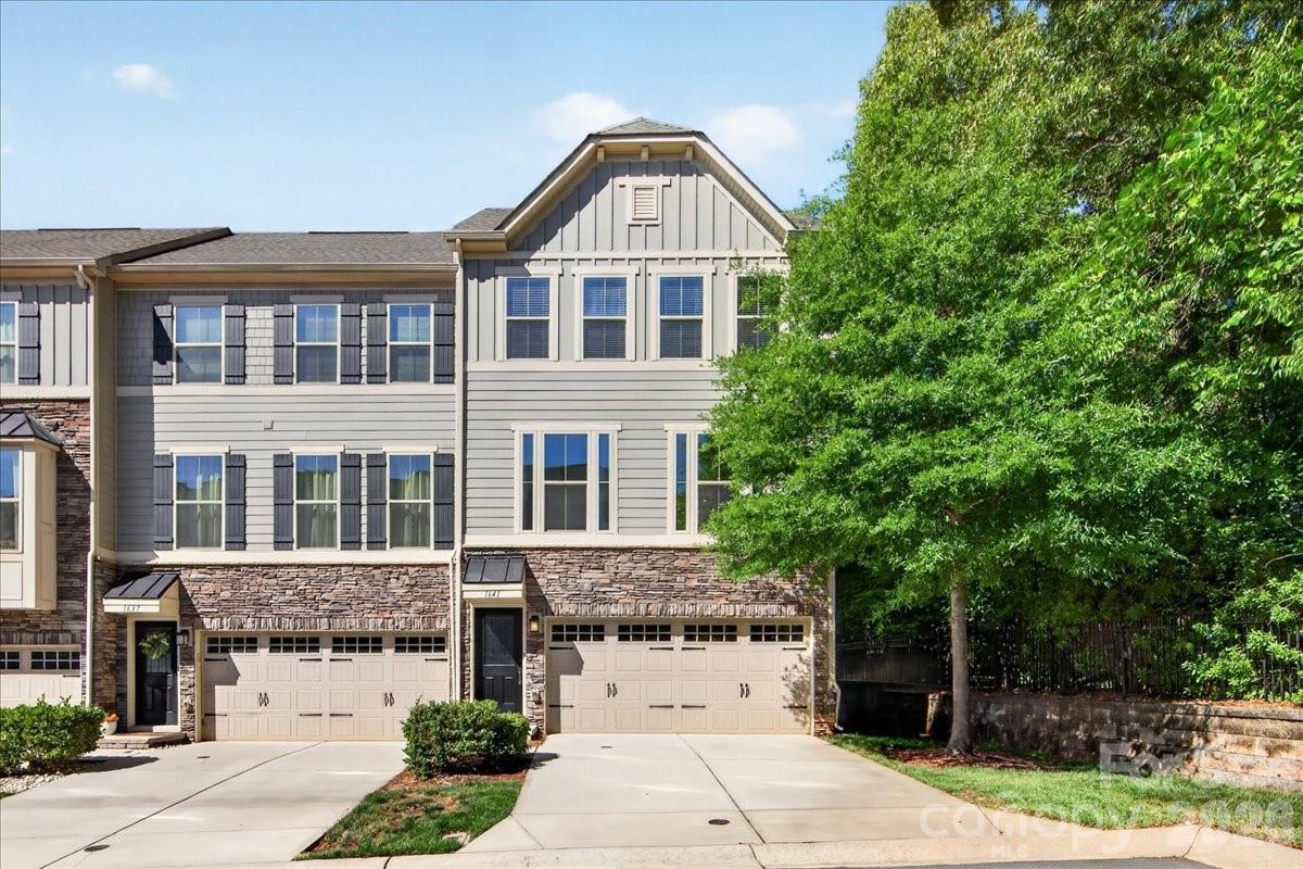 1641 Bark Branch Ln., Charlotte, NC 28205